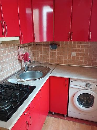 qubada satilan evler 2024: Neftçilər metrosunun çıxışında, icranın tam arxaaında şəraitli və — 5