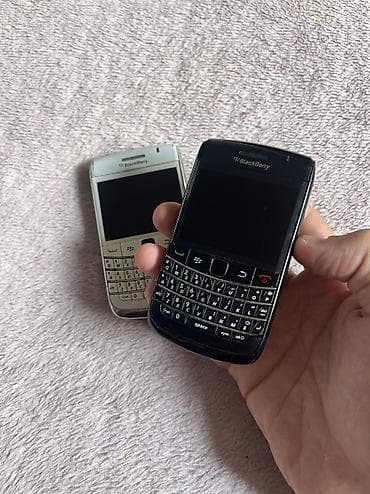 galaxy s8 tablet: Blackberry Bold 9780 — 6