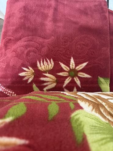 Döşək üzləri: Rəng - Qırmızı Akril Pled — 2