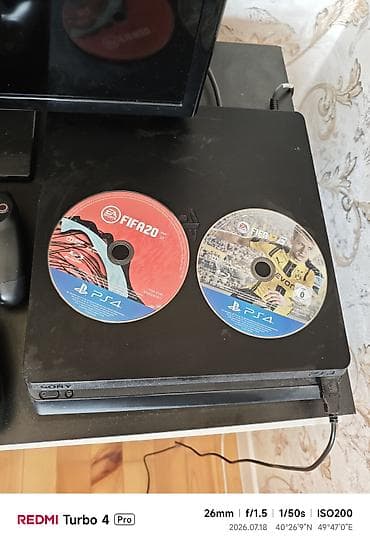 bambu lab a1: Salam ps 4 satilir 500gb 2 pult pultlar kabeller hamisi yenidir ps 4 — 3