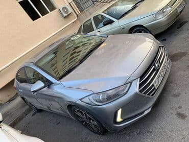 Hyundai: Hyundai Elantra: 2 l | 2016 il Sedan — 2