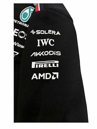 fehle geyimi: Premium Mercedes-AMG Petronas Formula 1 komandasının qara rəngli — 5