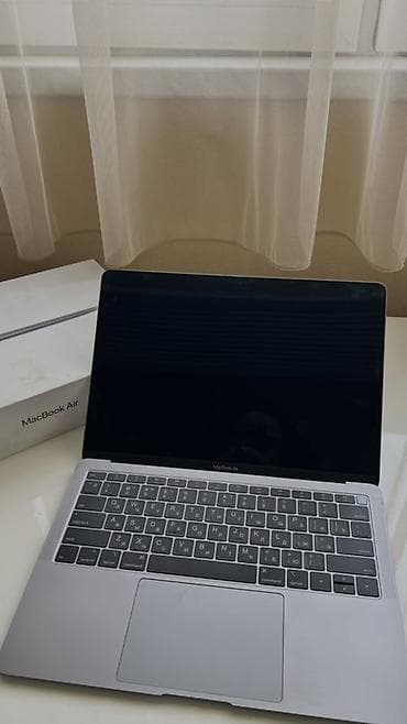 korpuslar: Apple MacBook Air (Space Gray) – 13" seriyası Xüsusiyyətlər: - 13.3" — 6