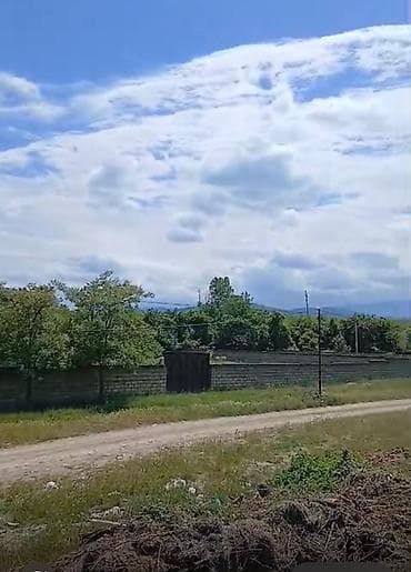 sabuncuda ev: Qubada idman kompleksinin arxasinda Nugedi1(cayin kenarinda,) 130kv — 2