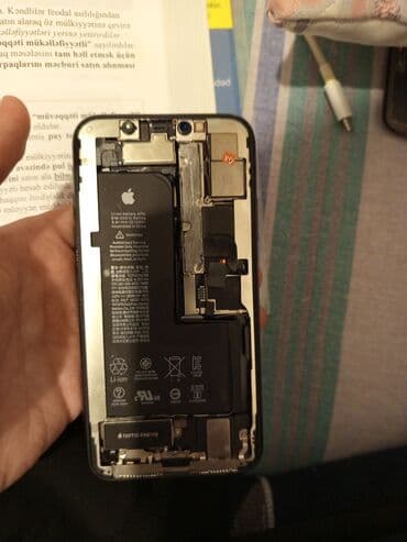 Telefon ekranları: IPhone X yeni ekran qoyulmalıdır - Akkumulyator: Apple Li‑ion — 1