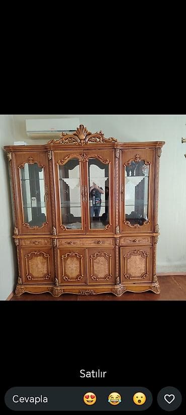 metal qəbul: Klassik üslubda vitrin-bufet - Material: təbii ağac fakturalı — 3