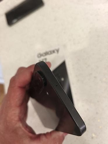 philips xenium 9@9h: Samsung Galaxy A17, 128 GB, rəng - Qara, İki sim kartlı — 3