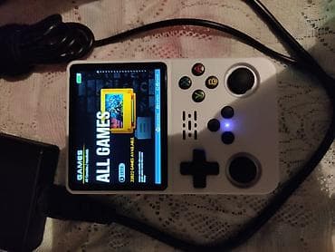 🎮 Retro oyun sevənlər üçün əla fürsət! Satdığım bu portativ əl konsolu