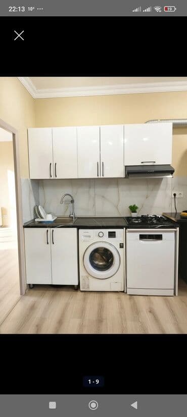 bir tankda mətbəx mebeli: Mətbəx mebeli dəsti – yuxarı və aşağı dolablar, tezgah, evye və qaz — 1