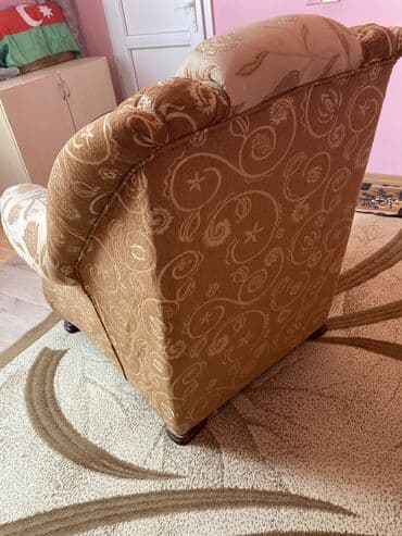 kohne divan aliram: Di̇van-kravat, İşlənmiş, Açılan, Bazasız, Parça, Çatdırılma yoxdur — 4