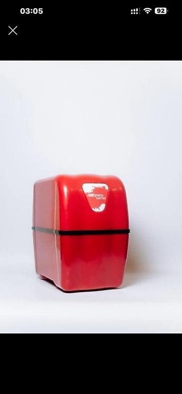 Mini soyuducu – qırmızı - Kompakt ölçü: masaüstü, ofis, yataq otağı