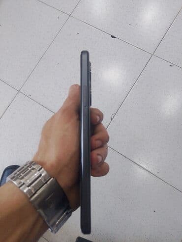 brend çanta: Oppo Reno8 T, rəng - Boz, Barmaq izi — 4