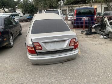 w210 krilo: Tam komplekt, Nissan nissan, 2002 il, Yaponiya, Rayonlara çatdırılma — 1