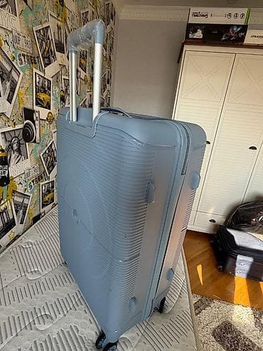 çamta: Böyük ölçülü sərt korpuslu çamadan – açıq boz rəngdə. 160 azn alinib — 1