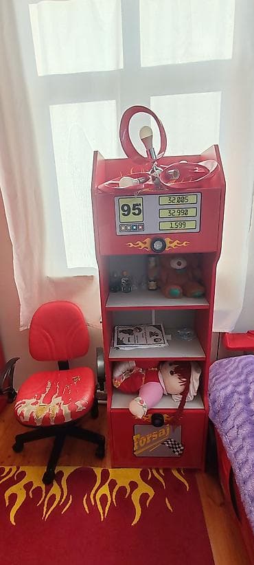 kohne mebellerin alinmasi: Salam. Uşaq mebel dəsti satılır 2-ci əl. 2 avtomobil yatağı matras ilə — 2