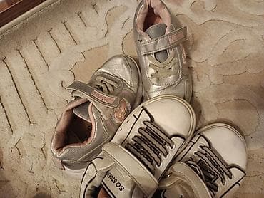 Hər ikisi 30razmerdi iksi birlikdə 8manat