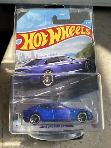 Hot Wheels – Lamborghini Estoque (2/5) - Model: Lamborghini Estoque - — 2