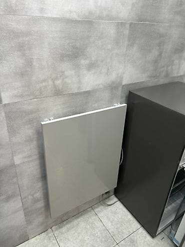 Divardan masa, Qatlanan, Dördbucaq masa