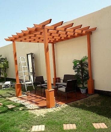 qapi perdeleri: Taxta pergola və terras platforması – bağ və həyət üçün estetik açıq — 8