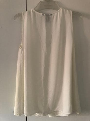 stringer alt geyimi: H&M Isvecden alinib. Avropa olculeri ile 34 razmer. S-M geyine — 2