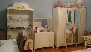 stul dəsti: Yataq otağı və qonaq otağı üçün mebel dəsti Komplektin tərkibi: - 4 — 2