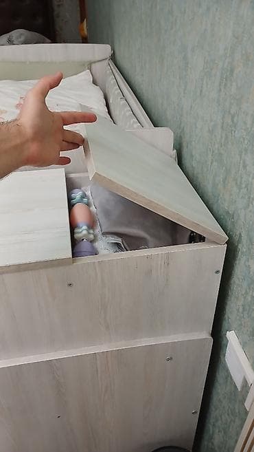 Oğlan və qız üçün, Dördbucaq, Beşik, Matras ilə, Yellənmə mexanizm ilə — 4