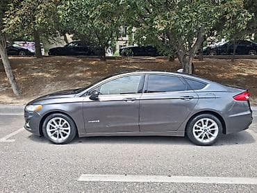 byd boz: Ford Fusion: 2 l | 2019 il 320000 km — 3