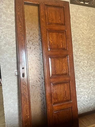 Qapı satılır. Qüsuru və ya zədəsi yoxdur. Sökülüb hazır vəziyyətdədir — 1
