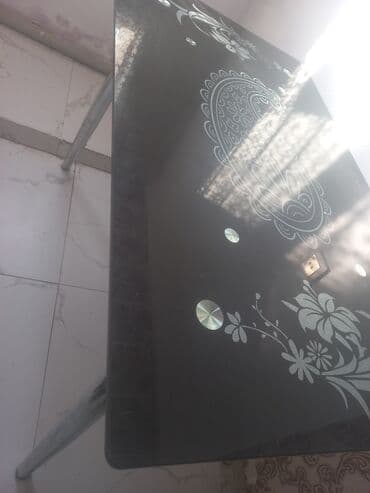 Mətbəx masası, Açılmayan, Şüşə, Dördbucaq masa