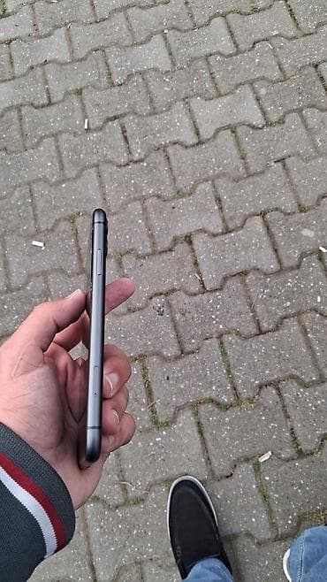 dinamik masin ucun: IPhone 11, Qara — 3