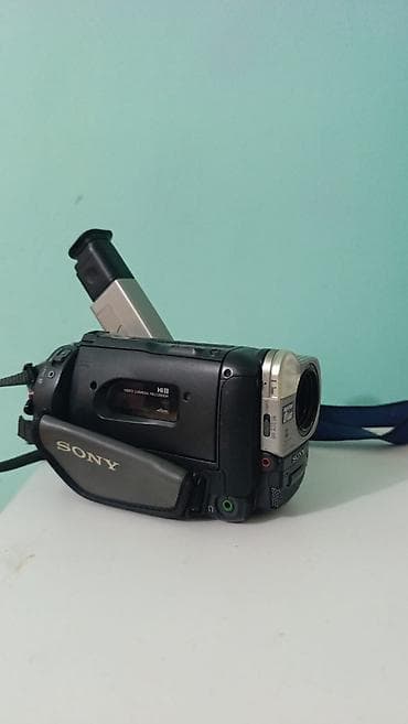 sony mp3 player: Sony 8mm videokamera satılır. Cəmi 1-2 dəfə istifadə olunub, təp-təzə — 3