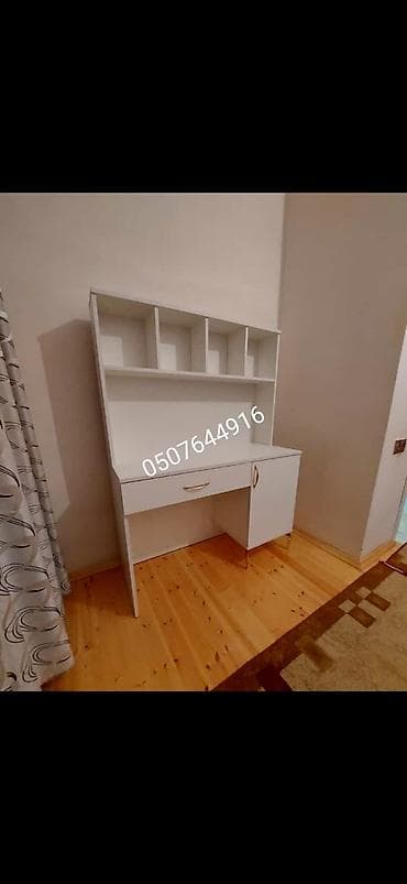 Kompüter masası, Yeni, Açılmayan, Laminat, Dördbucaq masa