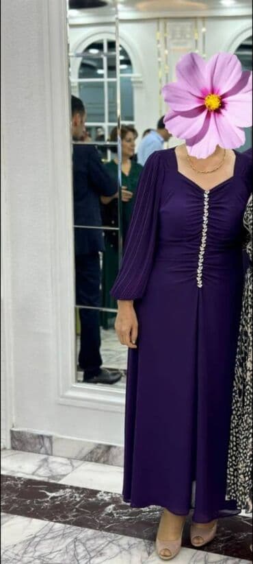 Çox gözəl görünüşlü don.1 dəfə toya geyinilib lalafo.az -da Çox gözəl görünüşlü don.1 dəfə toya geyinilib