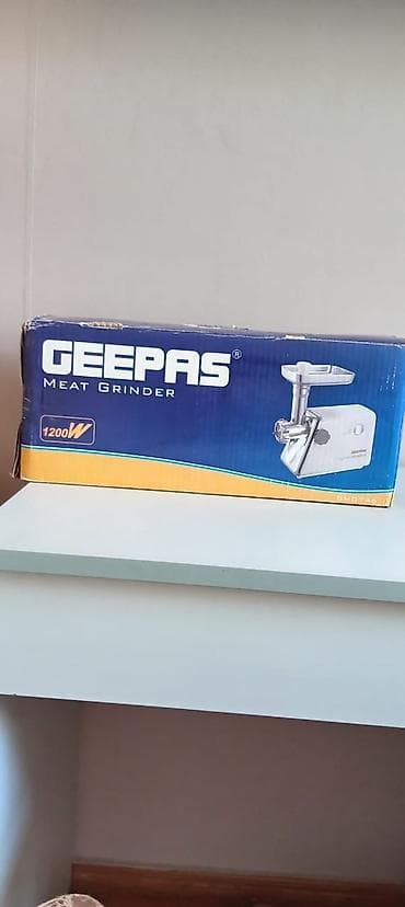 qoz ceken: Ət çəkən maşın Geepas, 1200 Vt, Revers ilə, İşlənmiş — 4