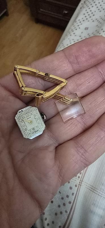 saat sovet: Məhsul: Mexaniki saat mexanizmi (Sovet istehsalı) Təsvir: - Kibrit — 7