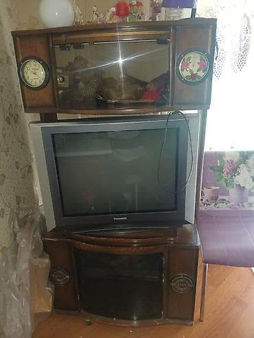 Düz TV altlığı, Polkalı, Taxtalı