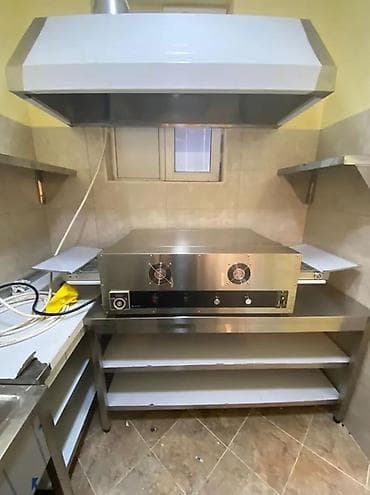 pizza machine: Sənaye tipli konveyerli pizza sobası - Qoşulma: 380 V - İstehsal — 3
