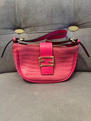 qaşlı çanta: Çiyin çantası — 18