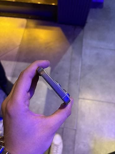 iponalar: IPhone 16 Pro, Natural Titanium, Face ID — 4