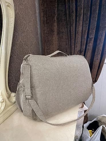 Oğlan və qız üçün, Beşik, Dəst ilə, Matras ilə, Yellənmə mexanizmsiz