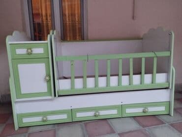 stol stul işlenmiş: Oğlan və qız üçün, İşlənmiş, Beşik, Matras ilə, Yellənmə mexanizm ilə — 1