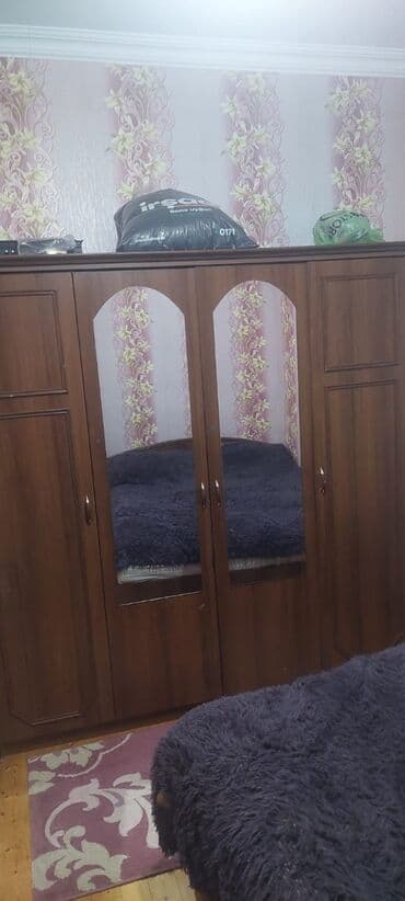 neftçilər ev: 8-ci kilometr 4 otaqlı, 100 kv. m, Kredit var, Orta təmir — 15