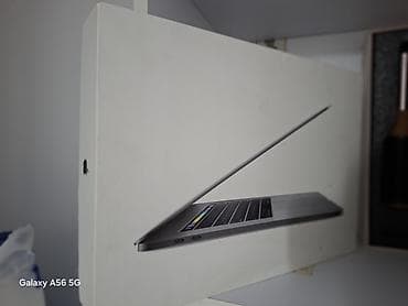 Apple MacBook