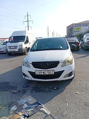 1000 manat ilkin ödəniş maşin heç bir prablemi yoxdu Ağ rəngli 4 — 2