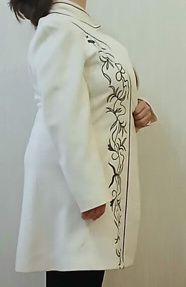 sumqayitda jaket: 40 razmer istəyən vatsapa yazsın.Video şəklində ata bilərəm — 2