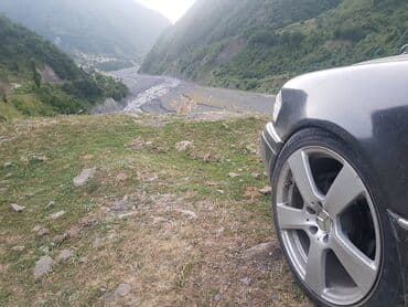şin və disk: Mercedes diski, R18. *Ancaq Diskler satilir,tekerler yox! *Veziyyeti — 3