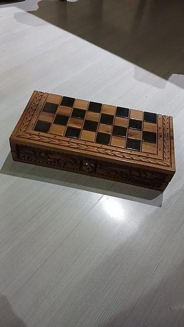 Şahmatlar: Taxta oyma nərd-şahmat dəsti - Təbii ağacdan hazırlanmış, oyma — 1