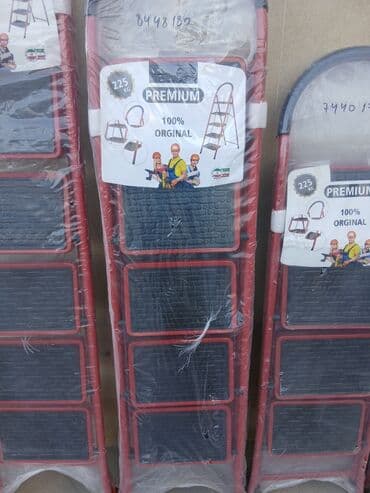 pilləkanlar: Bu, müxtəlif məqsədlər üçün uyğun olan qatlanan pilləli nərdivandır — 6