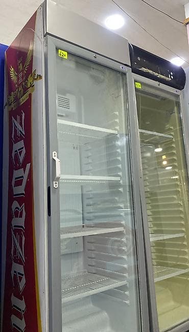 Ticarət soyuducusu – şüşə qapılı, tək kameralı vitrin tipli model