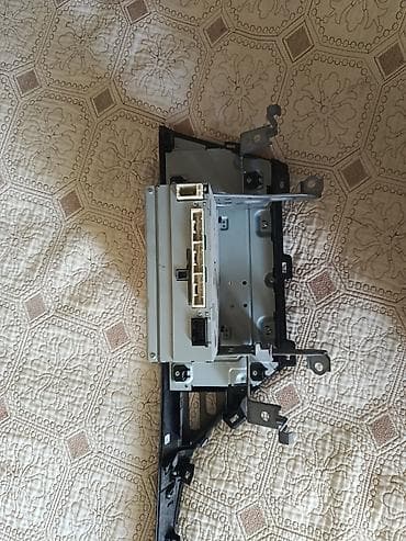dvd changer system: Toyota orijinal multimedia/radio başlığı – Pioneer Corporation — 3